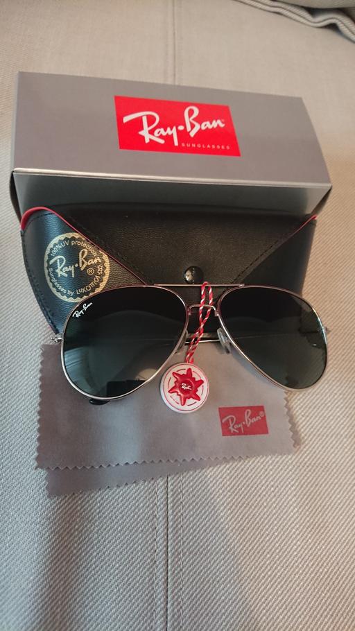 Buy & Sell Invicta Park Maidstone - Photos for RAY BAN AVIATOR SUNGLASSES