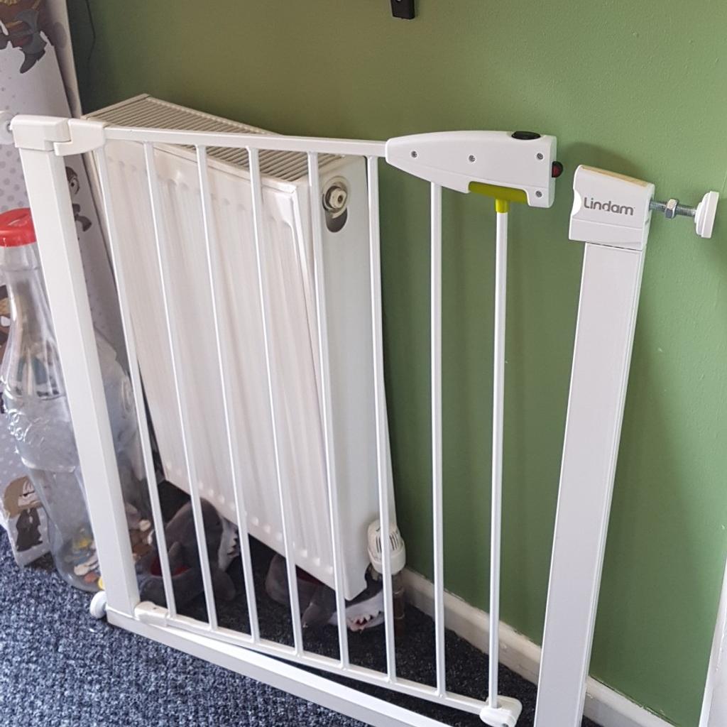 Lindam pressure fit stair gate safety gate in B64 Sandwell für £ 12,00