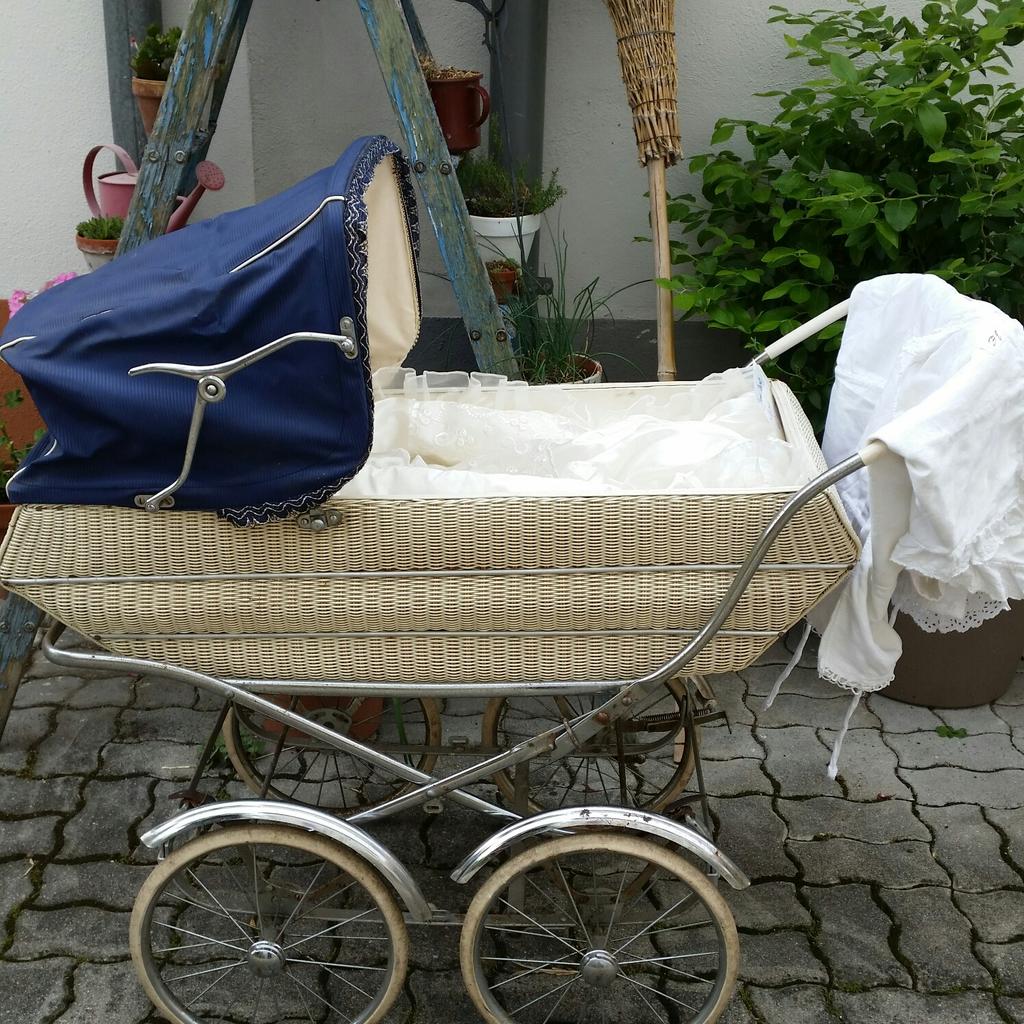 Kinderwagen 60er Jahre in 2483 Gemeinde Ebreichsdorf fr 110,00  zum  Verkauf | Shpock DE
