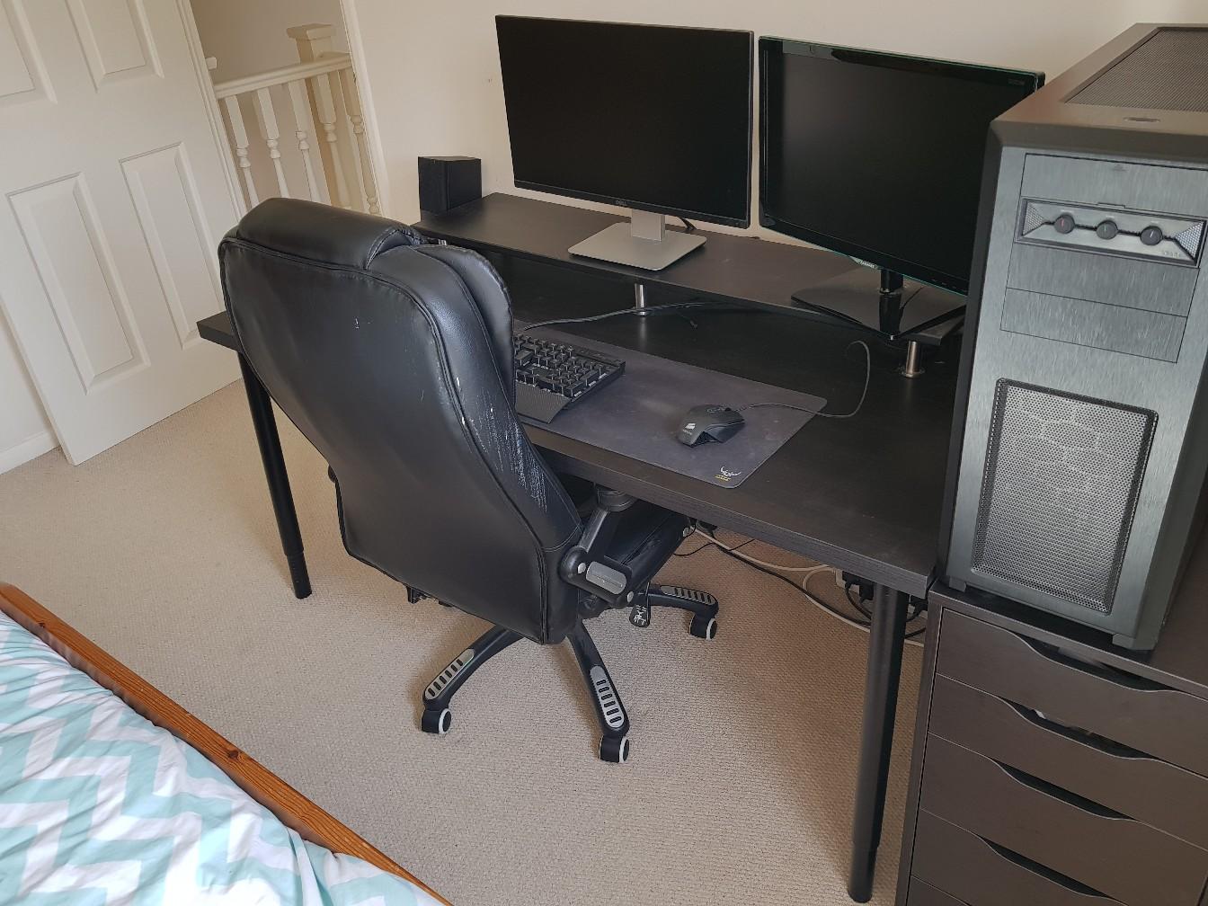 Ikea desk linnmon top, gerton adjustable leg in GU16 Heath for £50.00