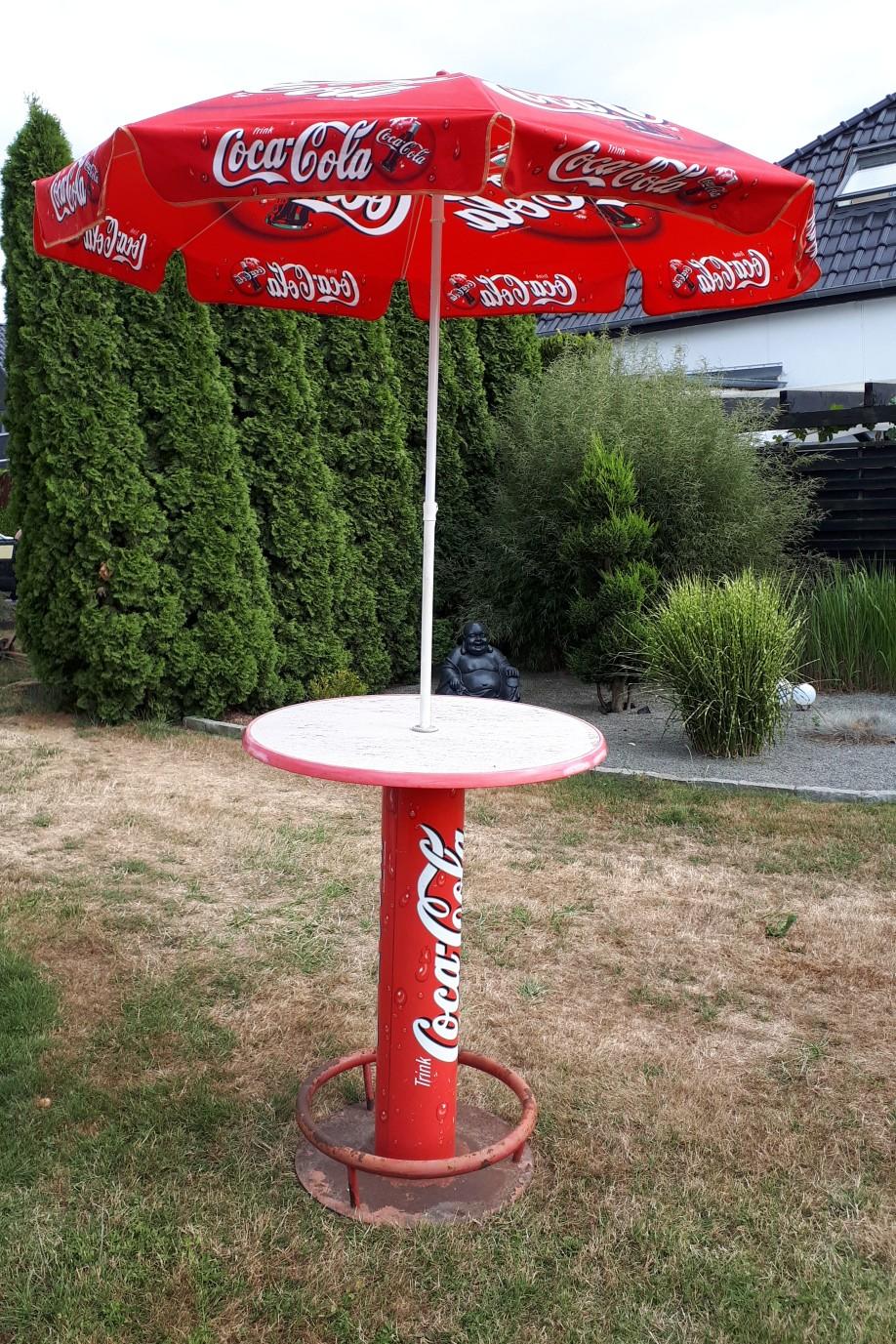 Stehtisch Coca Cola mit Sonnenschirm in 38547 Calberlah für € 1,00 zum