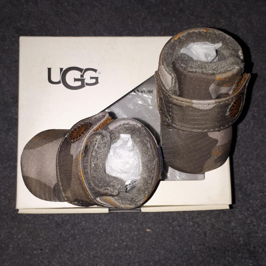 Ugg on sale bixbee camo