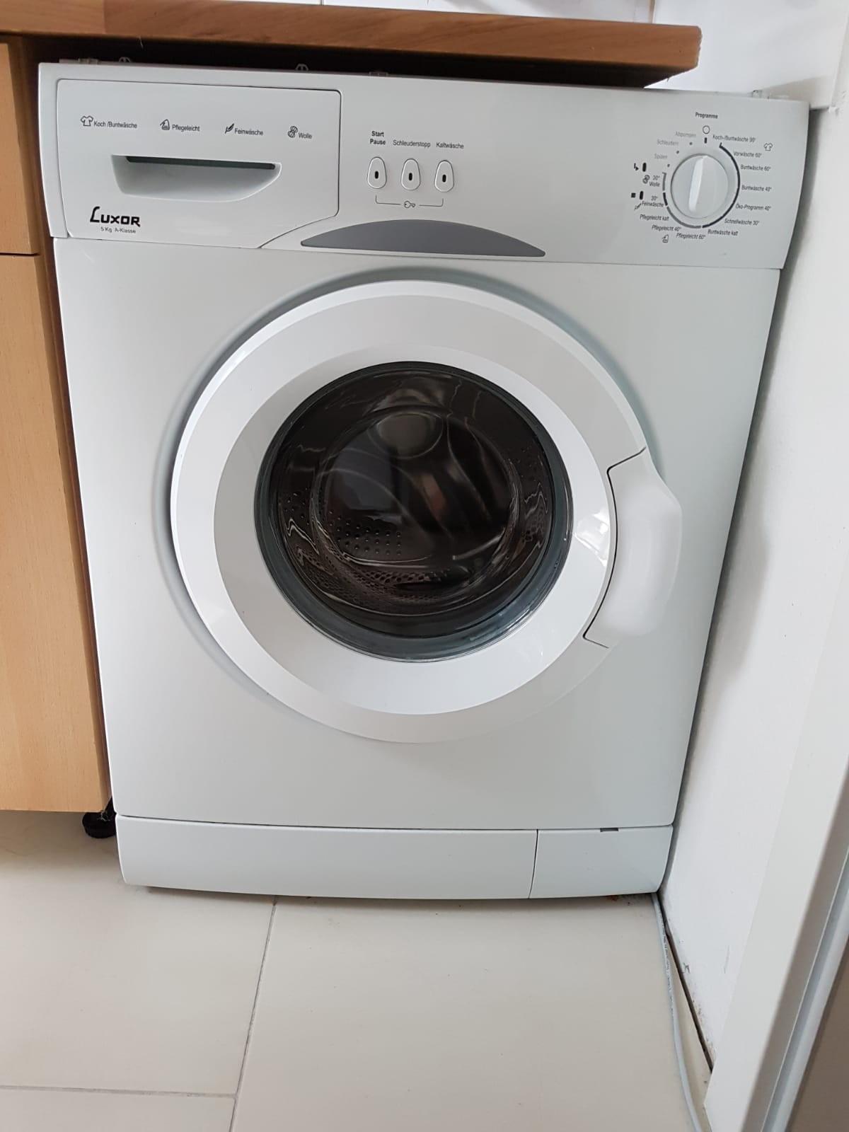 Gebrauchte Küche zu verschenken in 42555 Velbert für 1,00 € zum Verkauf