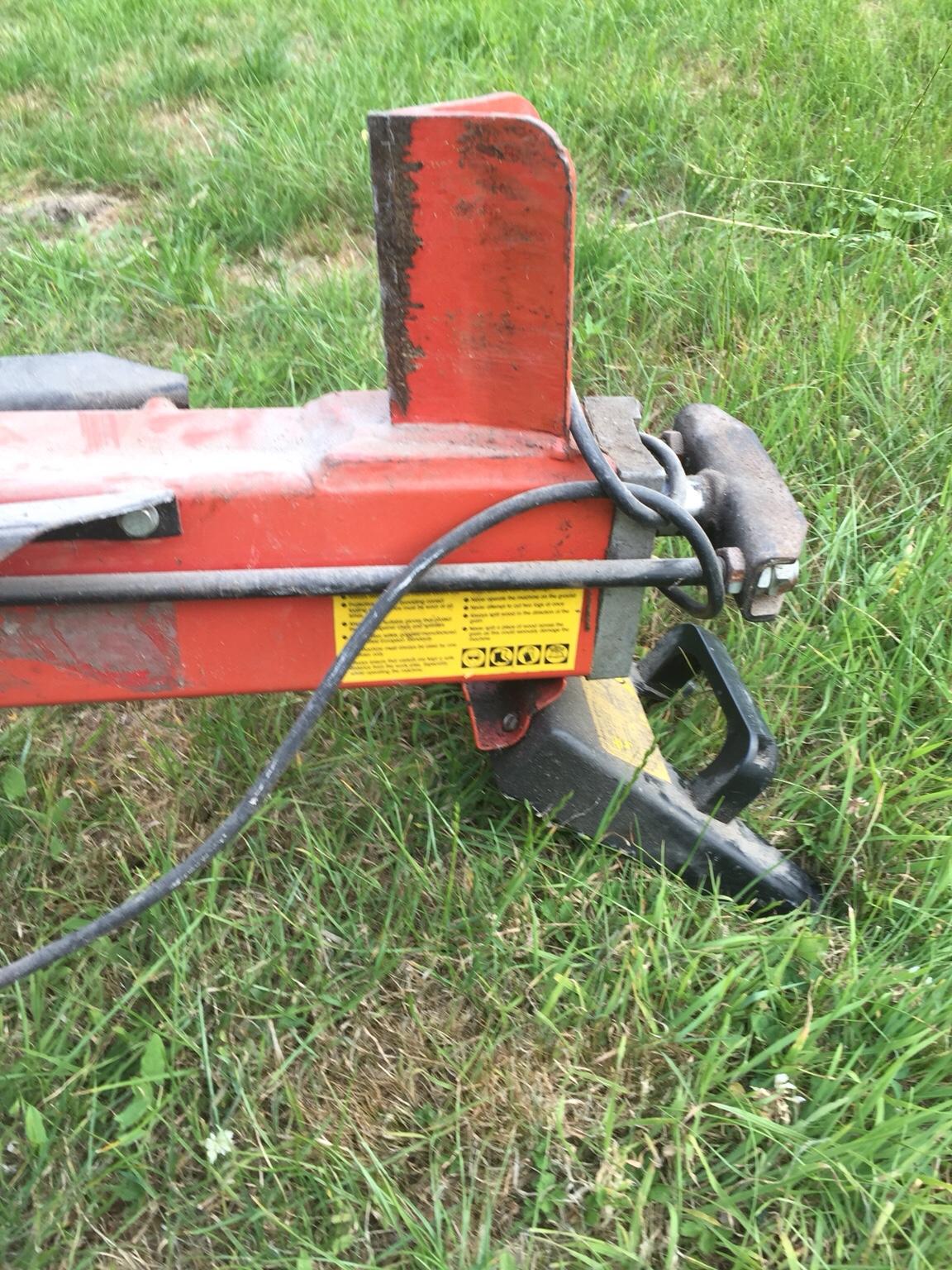clarke-ip54-log-buster-3-log-spliter-in-ip25-breckland-for-150-00-for