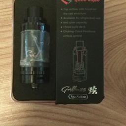 Geekvape Griffin 25 RTA in black.
One glass has cracked, but spare included.