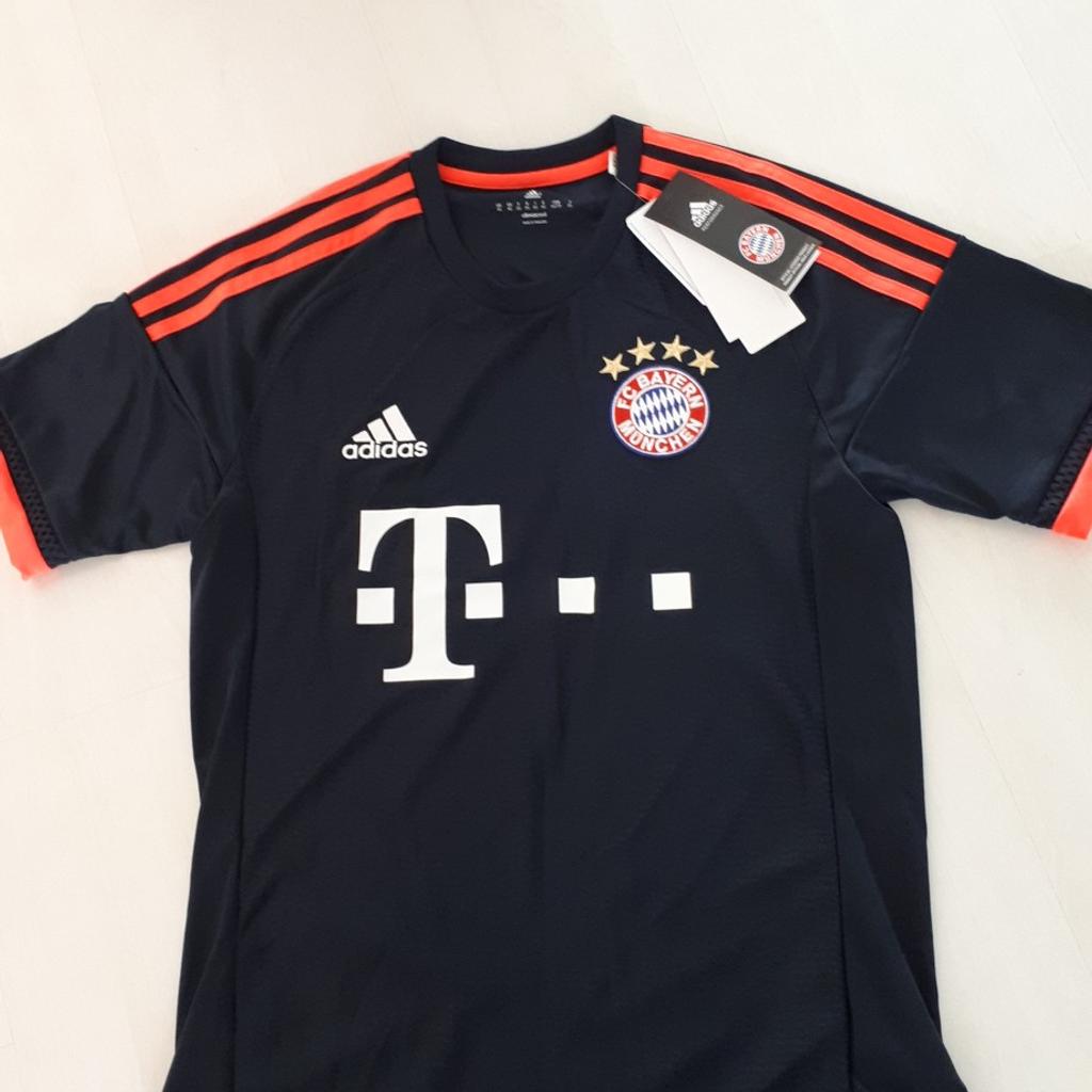 Original FC Bayern München Trikot in 76287 Rheinstetten for €35.00 for sale Shpock