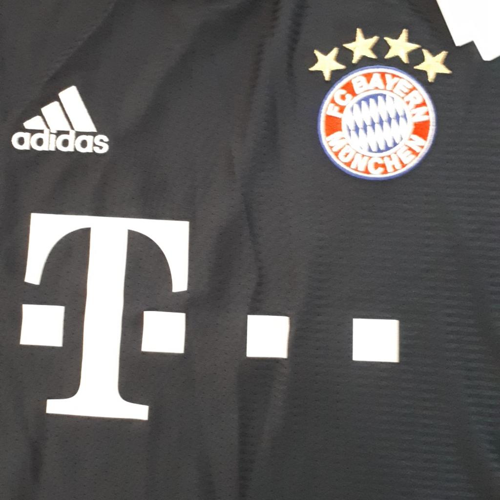 Original FC Bayern München Trikot in 76287 Rheinstetten for €35.00 for sale Shpock