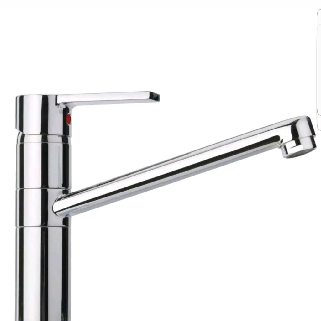 Product Information 

This chrome effect lever tap from Cooke and Lewis' Aso range brings a modern finishing touch to your kitchen. It's controlled by a single lever. 

Fixings supplied 

Technical Specifications 

MaterialBrassNumber of levers1Number of tap holes1Made inItaly 