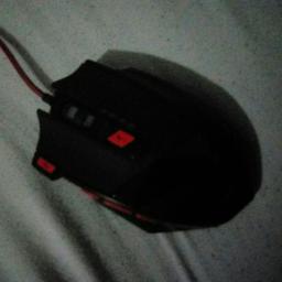 Gaming mouse, great for fortnite has many buttons