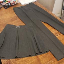 Daughters primary uniform. Ages 9-10years
Tapered trousers and pleated skirt