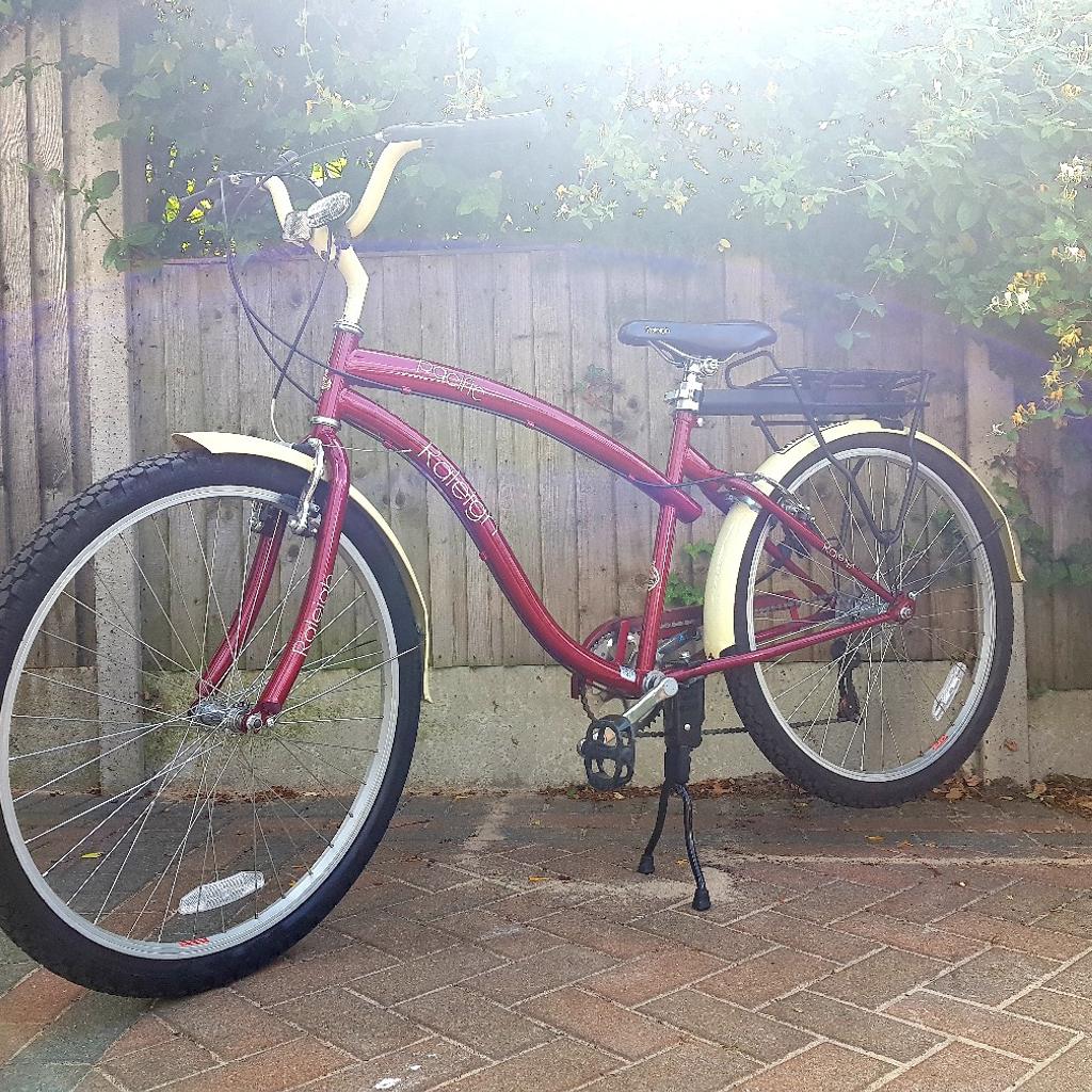 Raleigh Pacific cruiser bike in KT17 London Borough of Sutton for £120.
