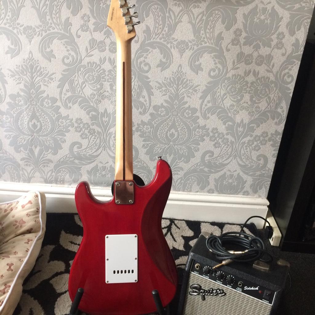 Electric guitar in M44 Salford für £ 55,00 zum Verkauf Shpock AT