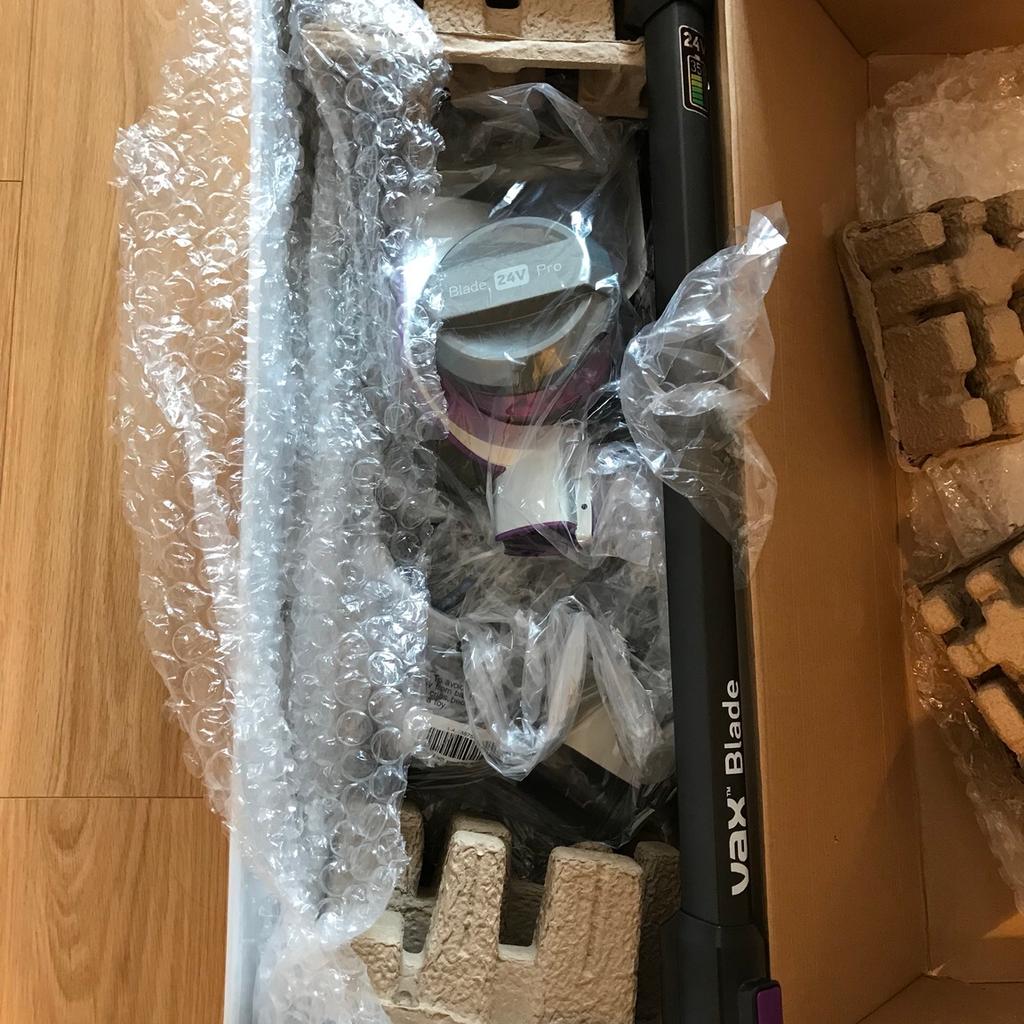 NEW! Vax Cordless Vacuum Cleaner Hoover in L1 Liverpool für £ 100,00