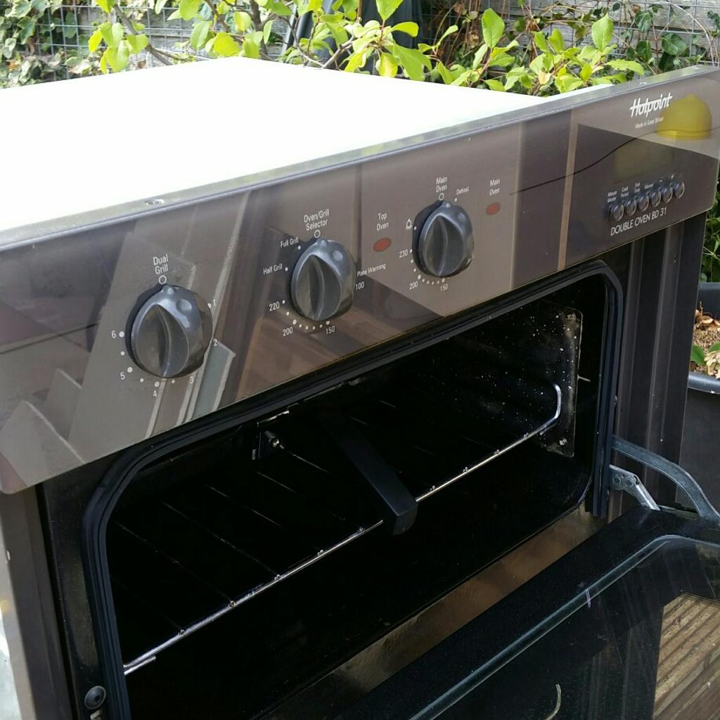 Hotpoint double oven Fully working in South Kesteven für £ 10,00 zum