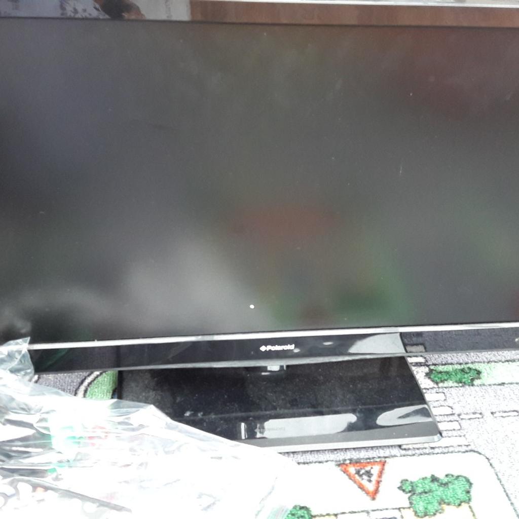 20 Screen Polaroid Tvdvd Only Dvd Works In Ls12 Leeds For £500 For 