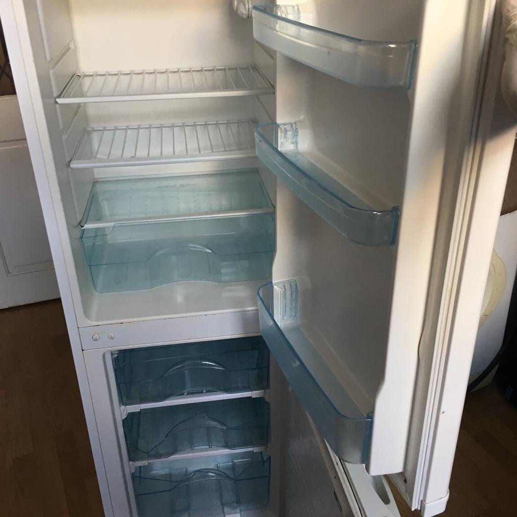 Swan Fridge Freezer For Sale In Bb10 Burnley Für 8500 £ Zum Verkauf Shpock De 5605