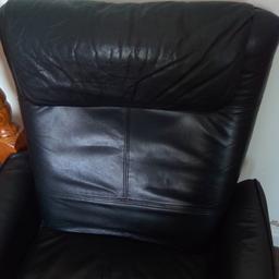 Ikea leather recliner chair
Good condition
Very comftable

Quick sale