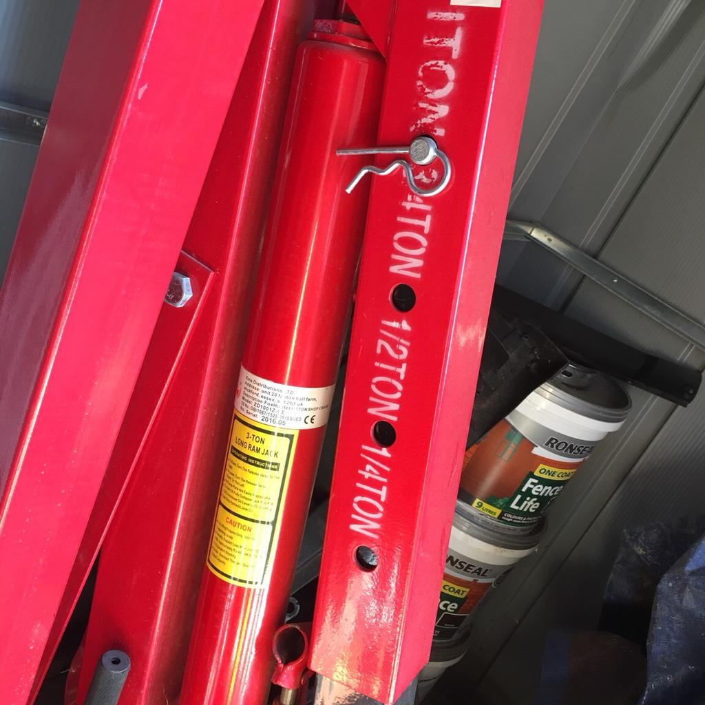 engine-crane-lift-1-tonne-with-3-tonne-jack-in-bolton-for-100-00-for
