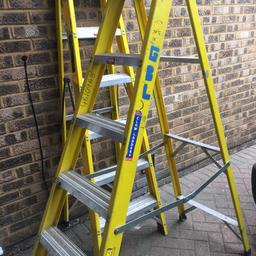 Clow fibreglass step ladders choice of 2
5 steps the price is per steps