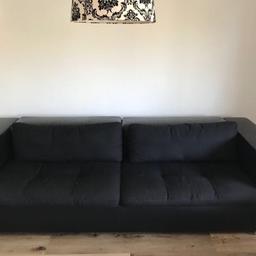 Hochwertiges gebrauchtes sehr bequemes Sofa günstig abzugeben. Korpus 2,60 m x 1 m, Sitztiefe ohne Rückenkissen ca. 70 cm, mit Rückenkissen ca. 55 cm