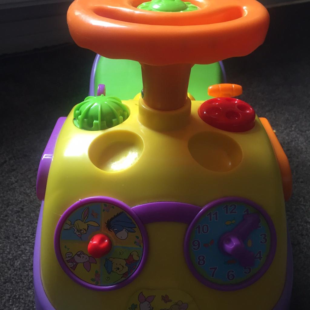 Winnie the Pooh ride on toy in Rochdale für 6,00 £ zum Verkauf | Shpock DE