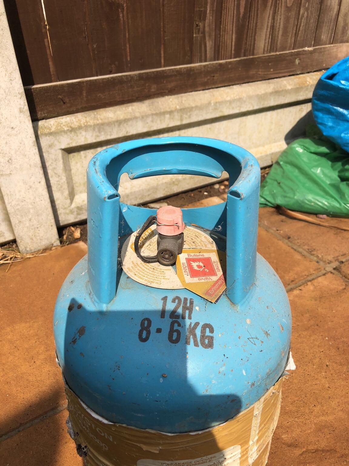 Butane gas bottle nearly full (OFFERS) in CM2 Chelmsford für 30,00