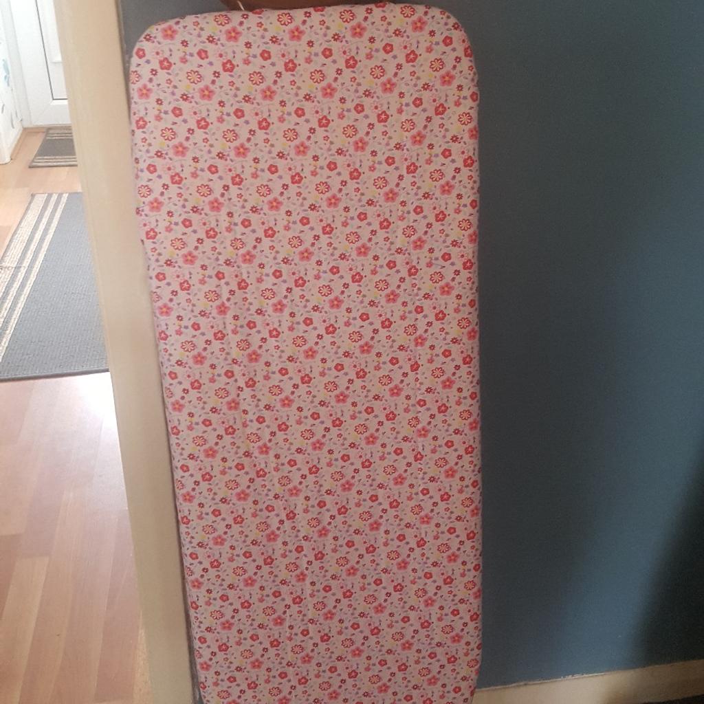Ironing board in B68 Sandwell für 15,00 £ zum Verkauf Shpock DE