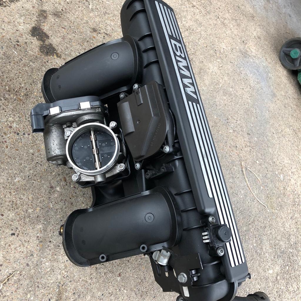 BMW 330i n53b30/n52b30 inlet intake manifold in DN1 Doncaster für 135,00 £ zum Verkauf Shpock DE