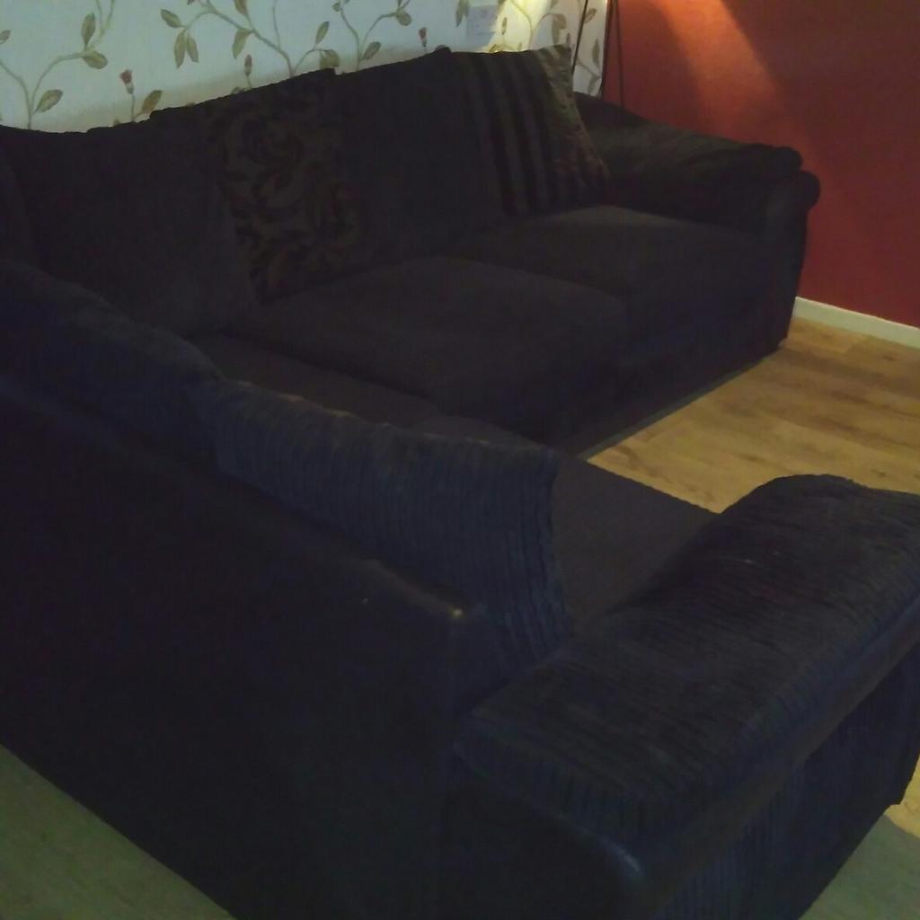 Corner sofa dfs black heavy chord in Oldham für 200,00 £ zum Verkauf