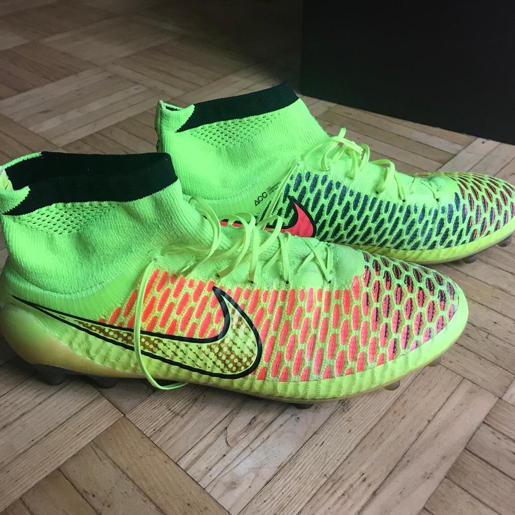 Nike magista store mit socken