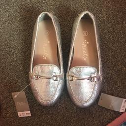 Size 6 brand new with tag