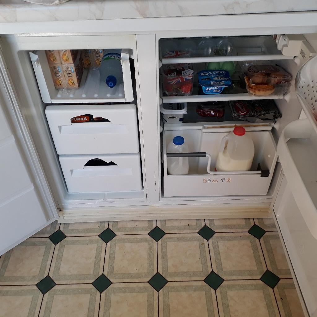 Zanussi side by side Fridge Freezer in NE34 Tyneside for £30.00 for
