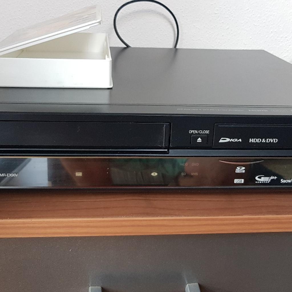 Panasonic DMREX98V DVD/HDD/VHS Recorder in 5242 Sankt Johann am Walde