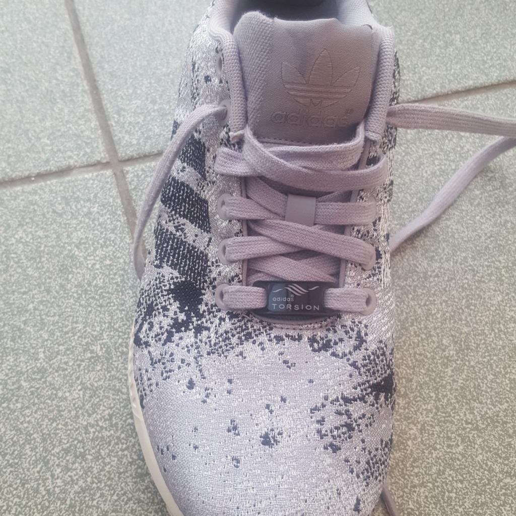 Adidas torsion trainers really good condition on outside just worn on insides and could do with a wipe on the soles UK size 5 and a half collection or can post if postage covered. Need gone asap. No time wasters pls as had to relist due to no collection only make offer if u are willing to collect. Seriouse buyers only pls 2nd relisted thankyou need gone ASAP due to move