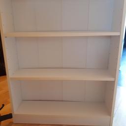 White bookcase/shelving unit