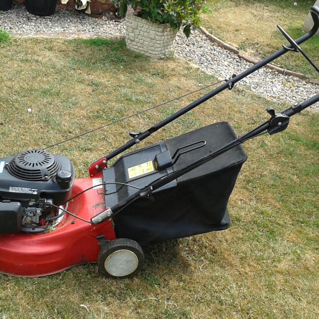 Mountfield Laser Honda GCV135 4.5 Mower in B98 Redditch for 35.00