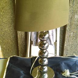 Chrome table lamp with brown shade,
Good condition,
Not touch lamp style