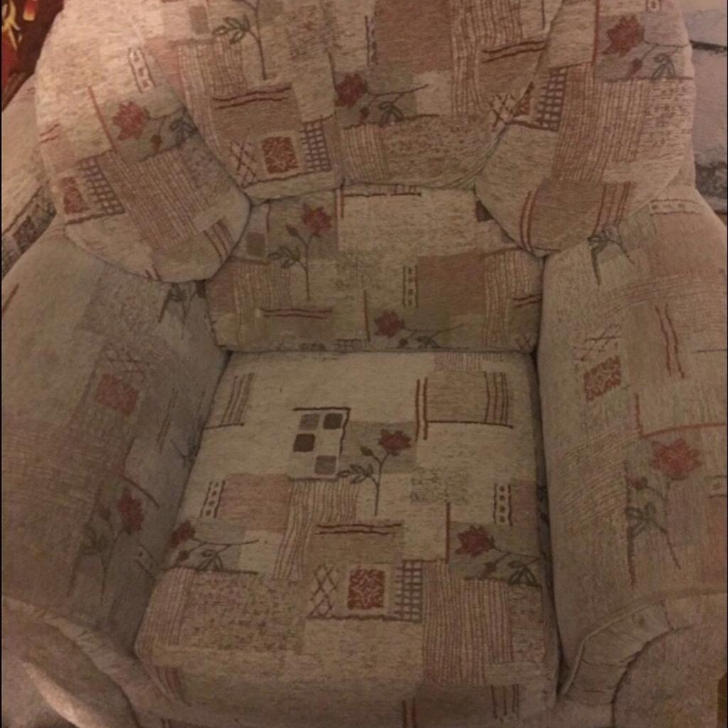 Sofas in HD1 Kirklees für £ 50,00 zum Verkauf Shpock AT