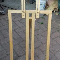Ajustable painters easel hardly used plus 2 blank canvases pick up or can drop off local