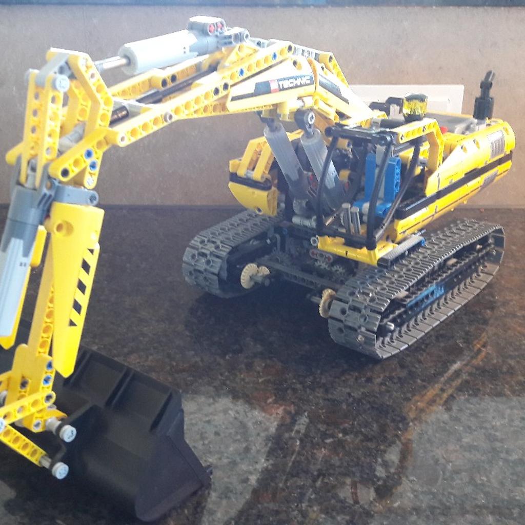 Lego technic 8043 Bagger in 6363 Westendorf für 169,00 € zum Verkauf ...