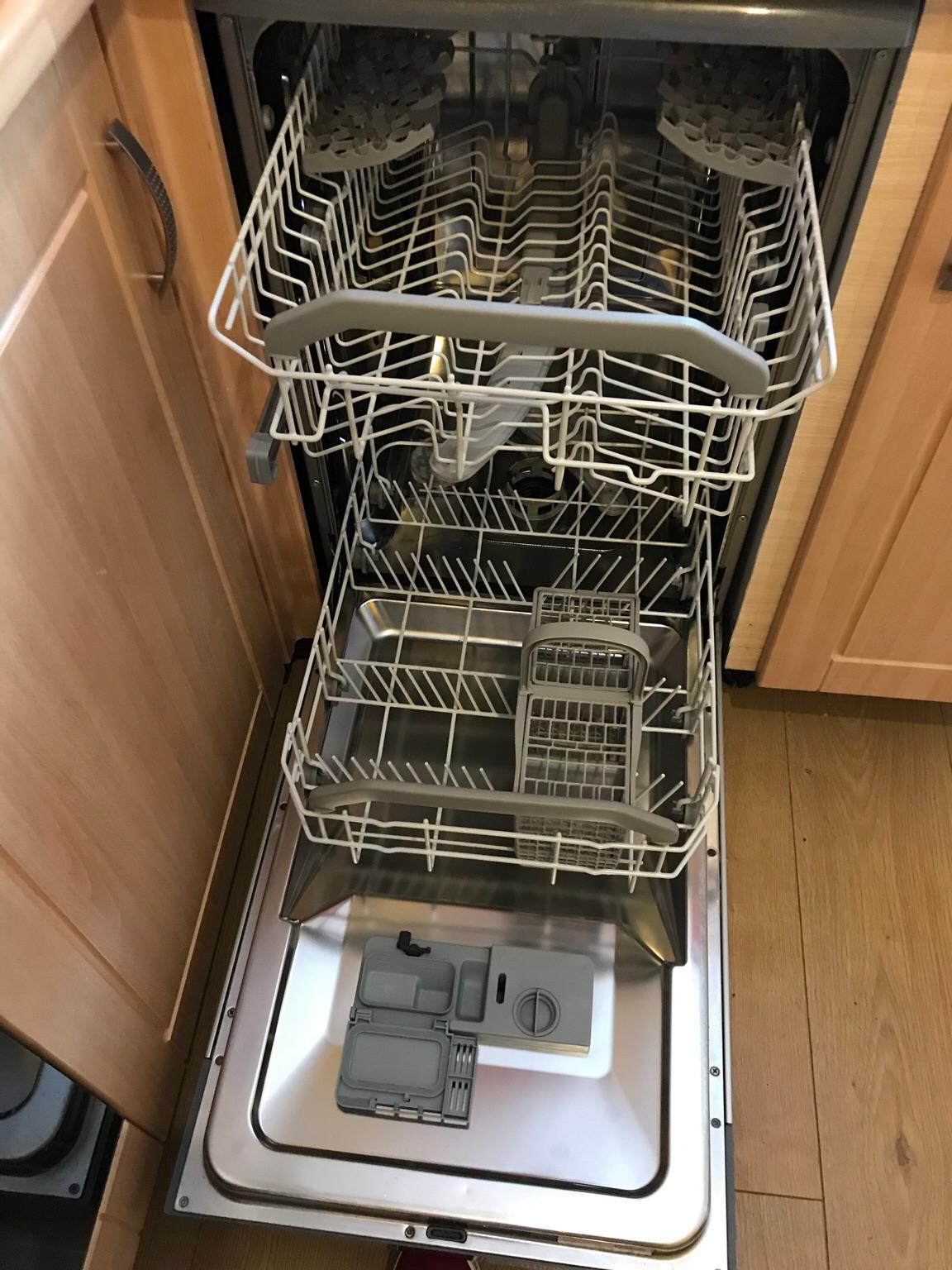 Hotpoint grey / silver dishwasher in DE55 Valley for £85.00 for sale