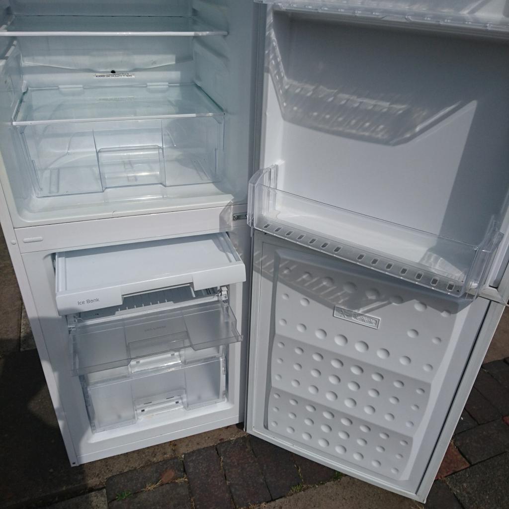 BEKO 5ft fridge freezer in WV14 Sandwell für 50,00 £ zum Verkauf