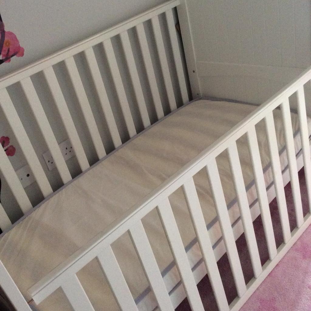 John lewis charlotte store cot bed