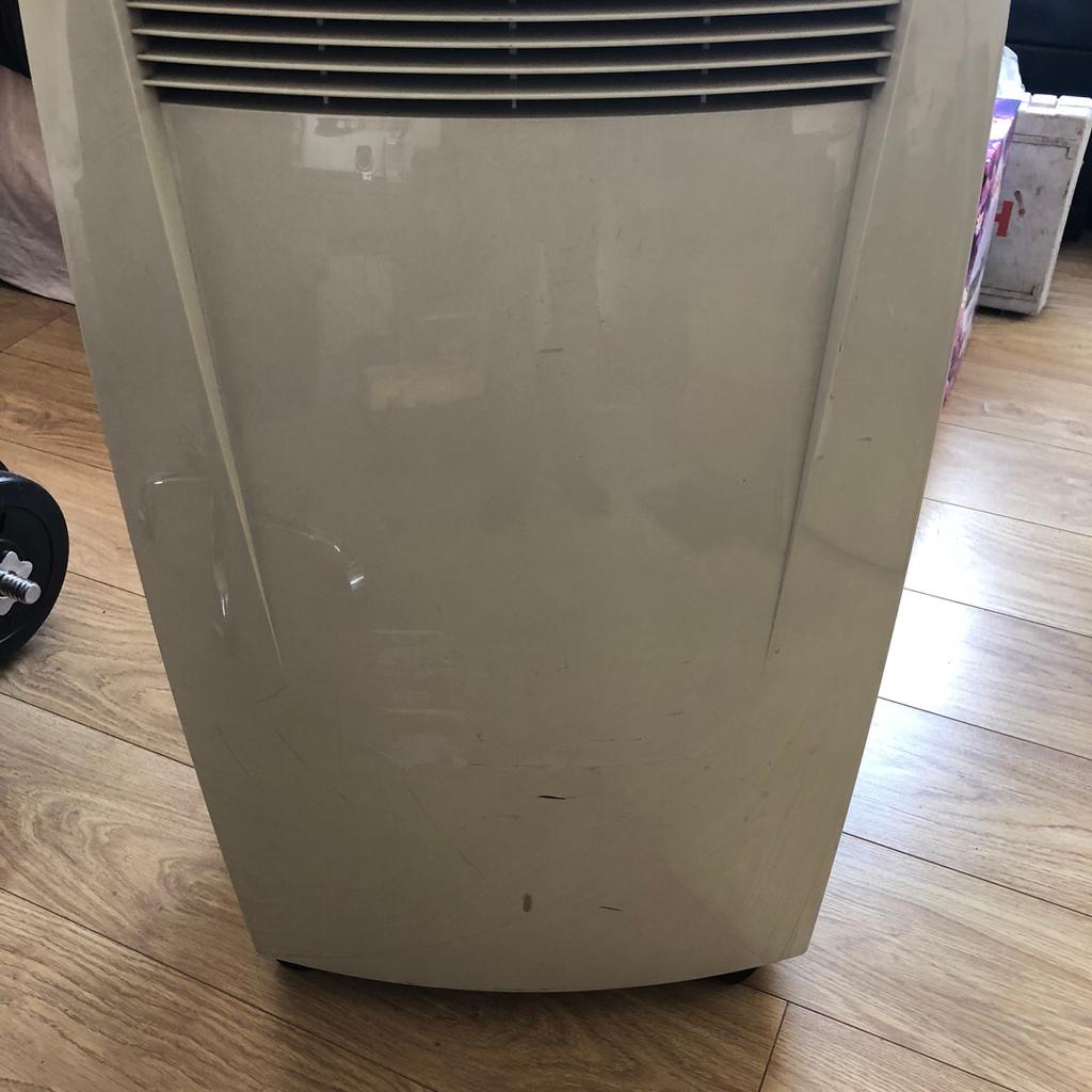 DeLonghi Air Conditioner in SW6 Fulham for 100.00 for sale Shpock