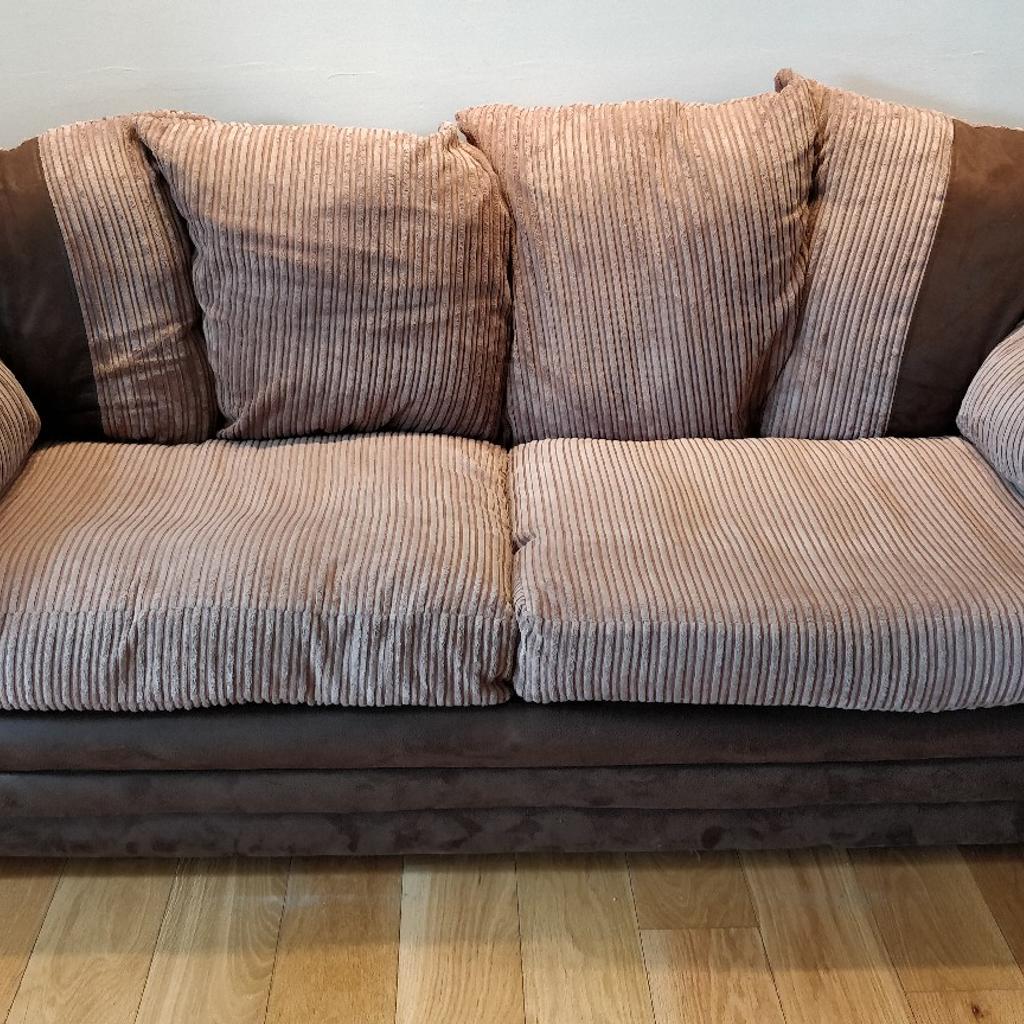 Three seater DFS sofa. in CM2 Chelmsford für 100,00 £ zum Verkauf