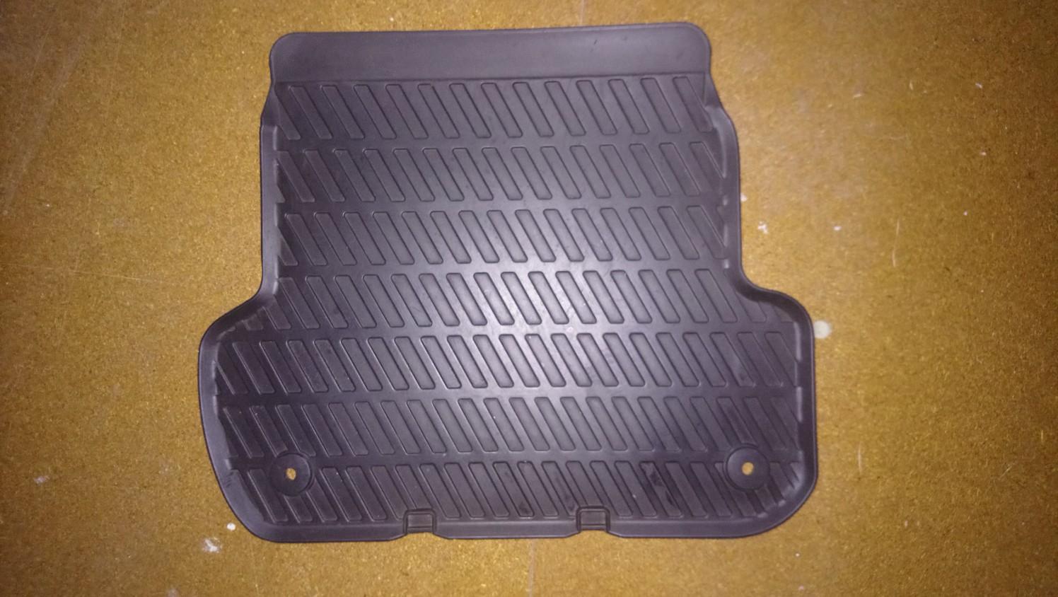 Genuine Audi A4 B7 Rubber Floor Mats in UB5 Ealing für 30,00 £ zum