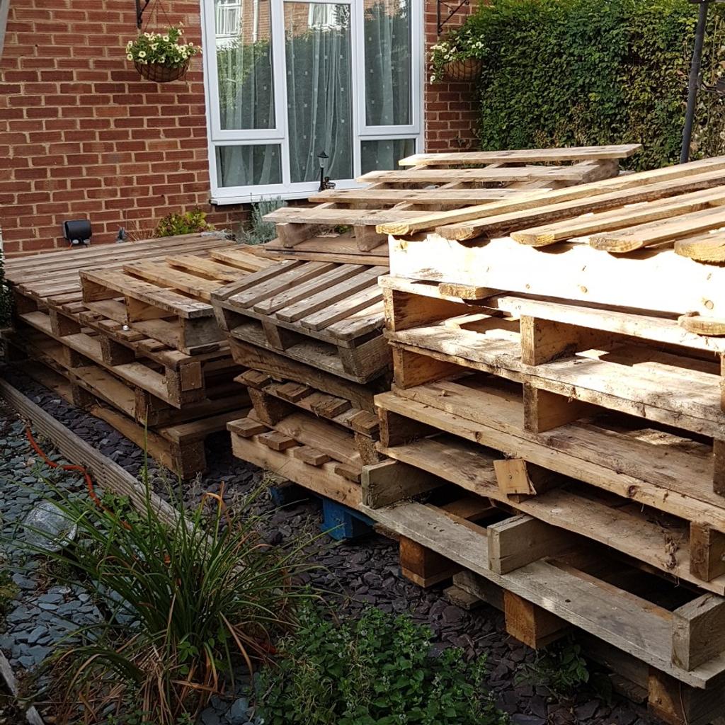 Free Wooden pallets in RG12 Bracknell for free for sale Shpock