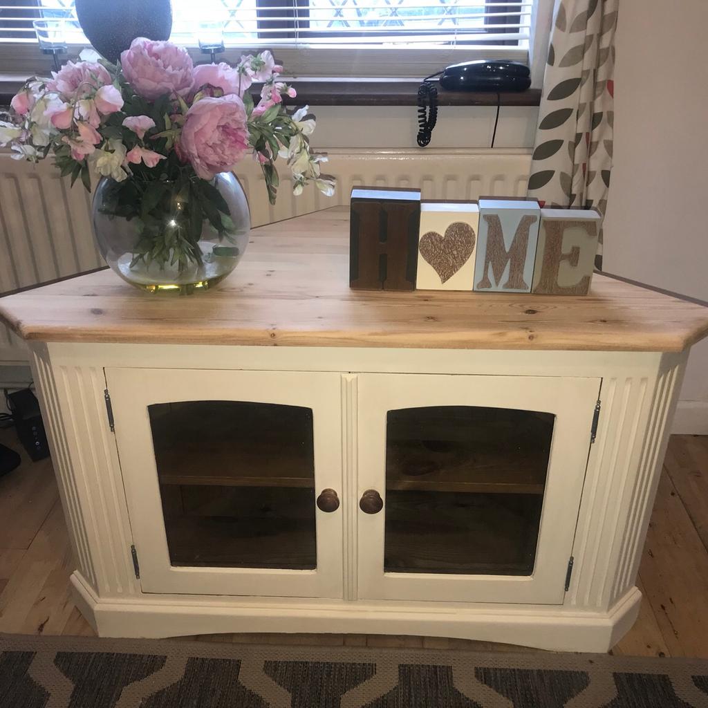 Solid pine corner tv unit in ME13 Swale for £80.00 for sale Shpock