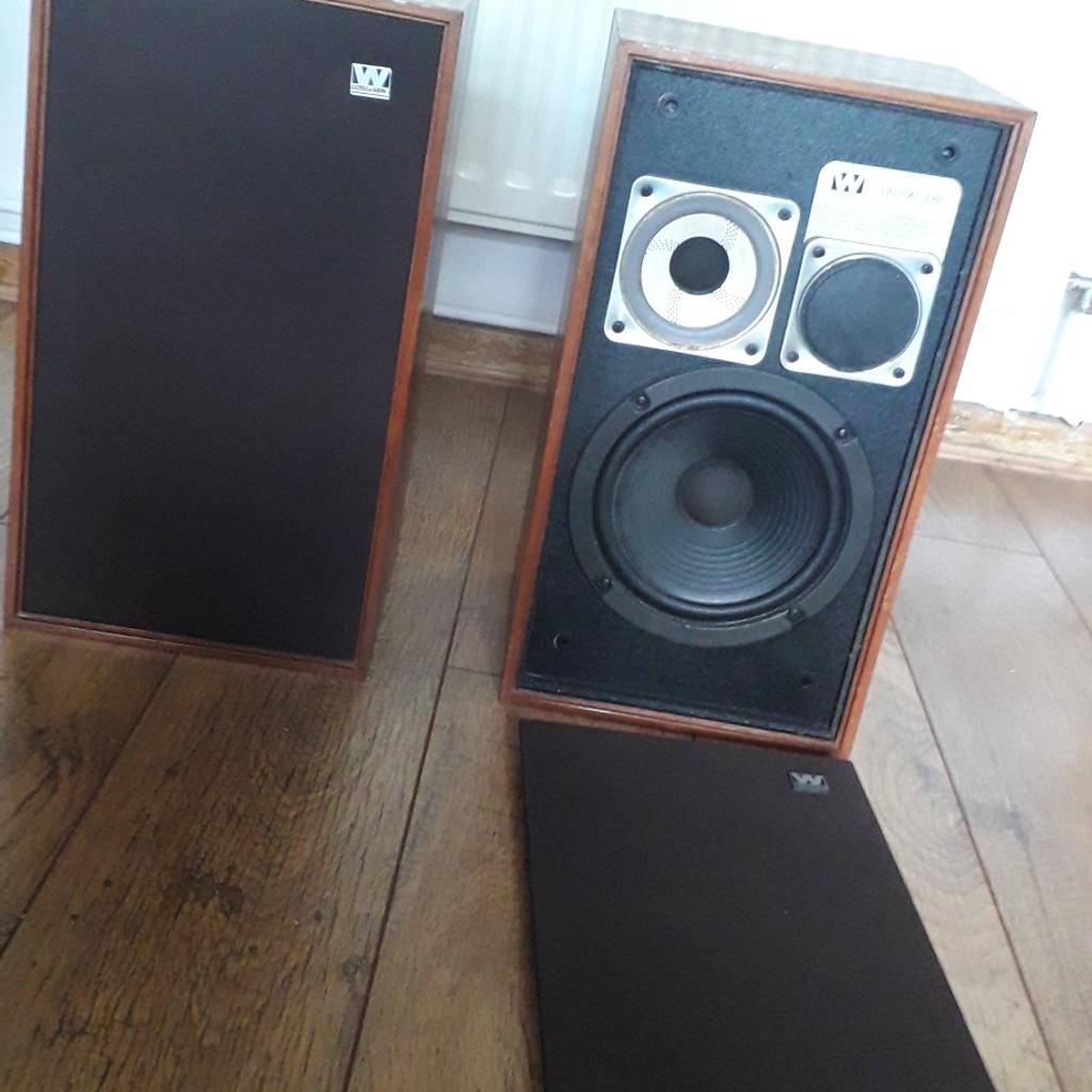 Wharfedale Linton Heritage Par Nogal con soportes Linton