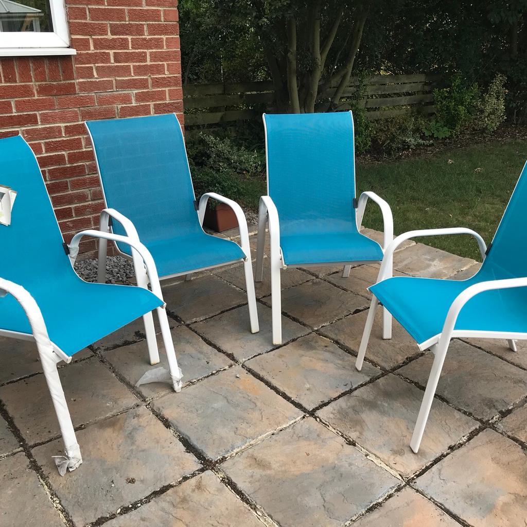 Blue Blooma Janeiro Waterproof Garden Chairs in LS28 Leeds für 40,00